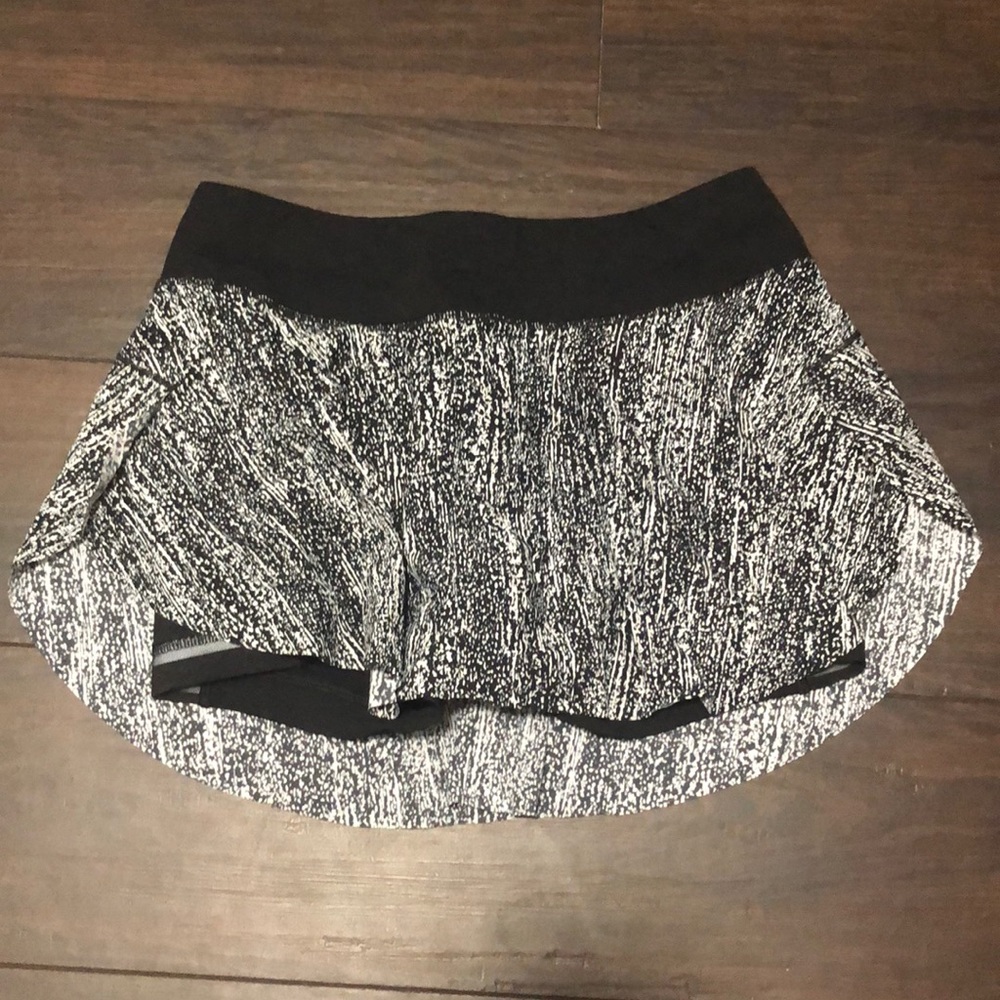 Patterned lululemon tennis skirt